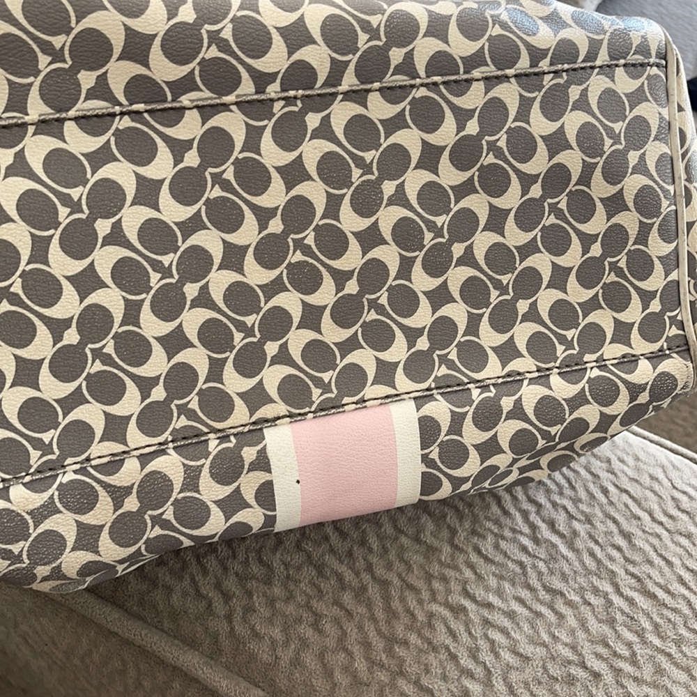 Purse - Picture 4 of 4